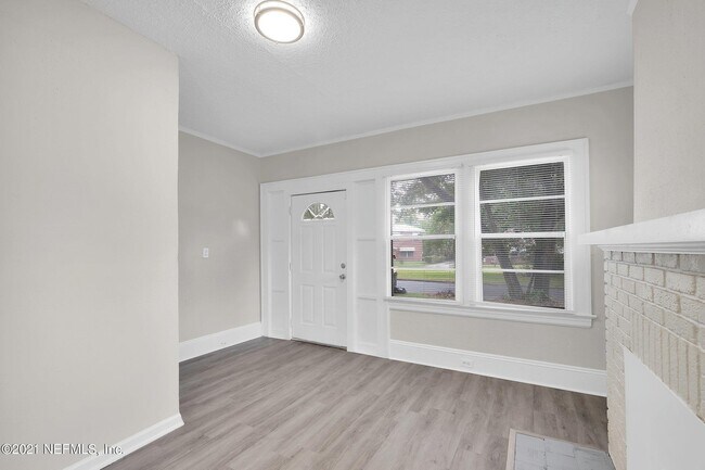 Building Photo - 6418 Sapphire Dr