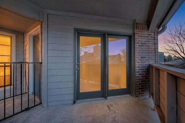 Building Photo - 8545 Midpark Rd