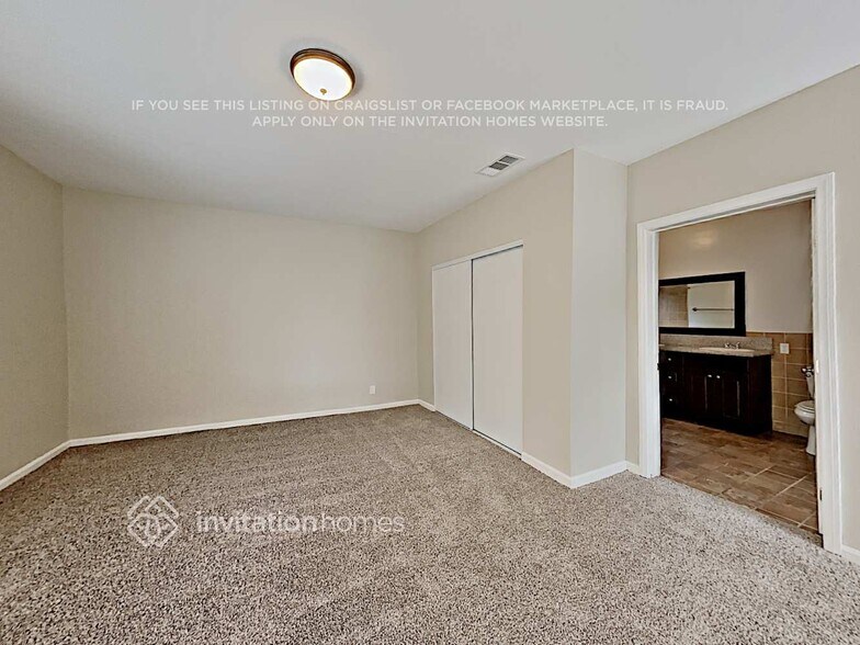 Building Photo - 8005 Quartz Ave