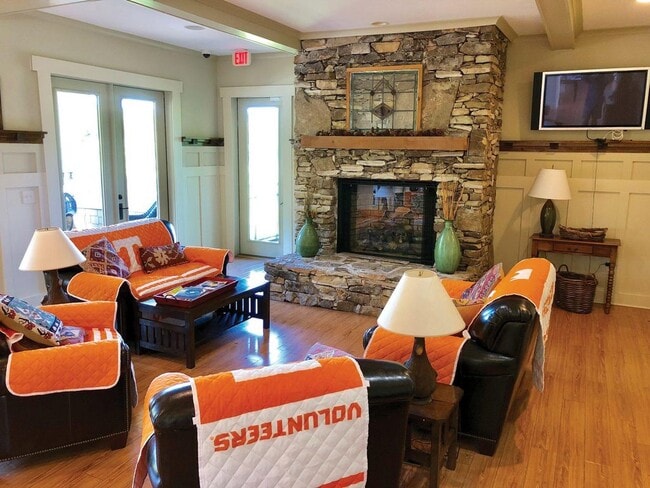 Building Photo - 1105 Tree Top Way