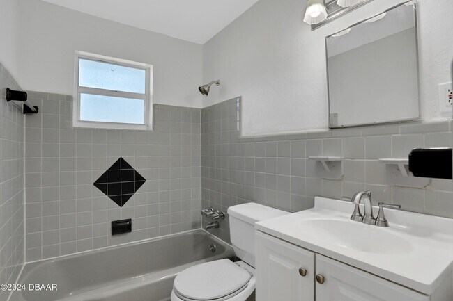 Building Photo - 2669 Anastasia Dr