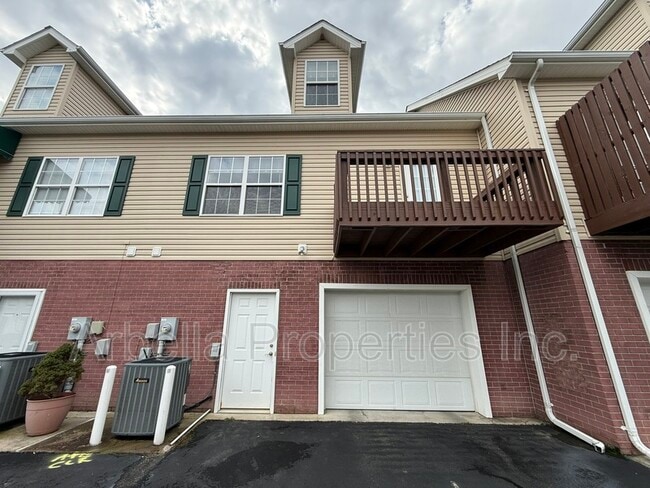 Building Photo - 1309 Kensington Place