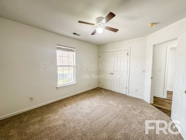 Building Photo - 5170 Deveron St