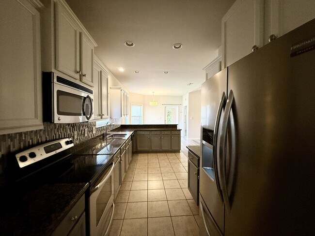 Building Photo - 3821 Branford Ct
