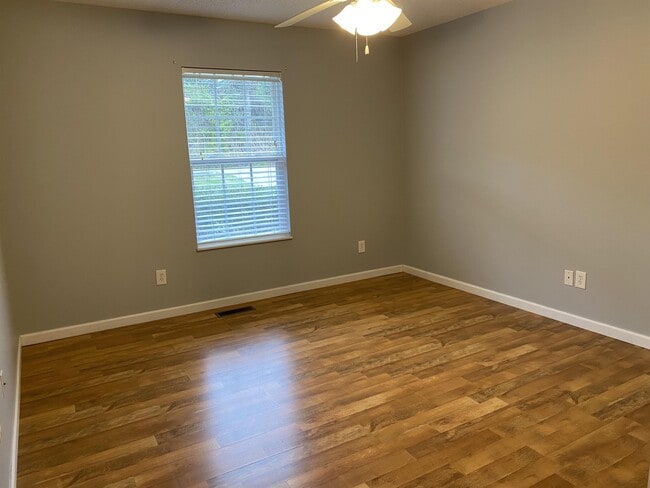 Building Photo - 2916 Patrick Ave