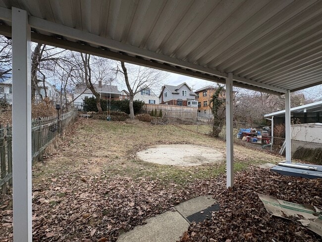 Building Photo - Newly Renovated 2 Bedroom House in Avalon!