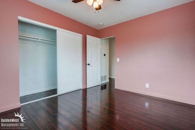 Building Photo - Lovely 4Bdm 2Ba Home Located in Escondido