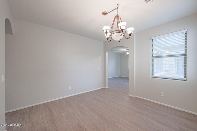 Building Photo - 16205 W Gibson Ln