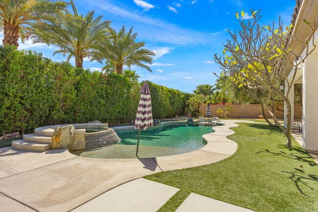 Building Photo - 49392 Hohokam River St