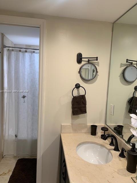 Building Photo - 6917 Collins Ave