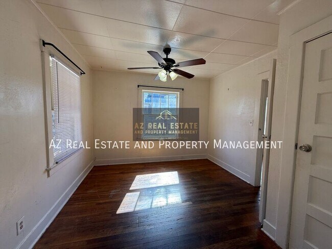 Building Photo - 3809 N 9th Pl