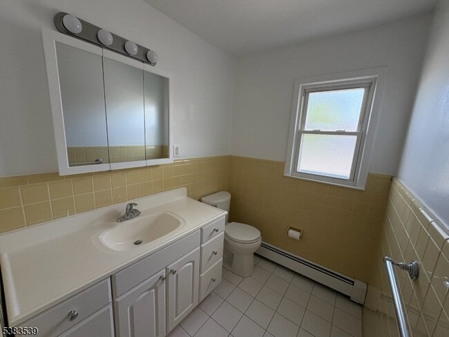 Building Photo - 51 Pasadena Pl
