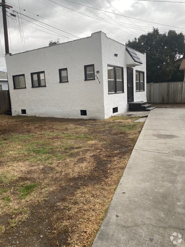 Building Photo - 6818 Perry Rd
