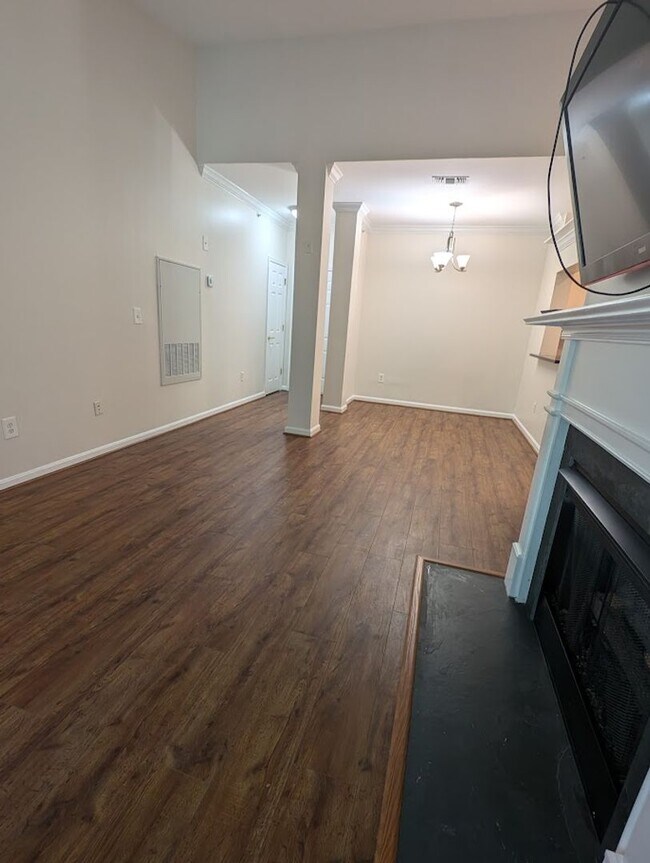 Building Photo - Palazzo at Park Center Top floor 2 bedroom condo