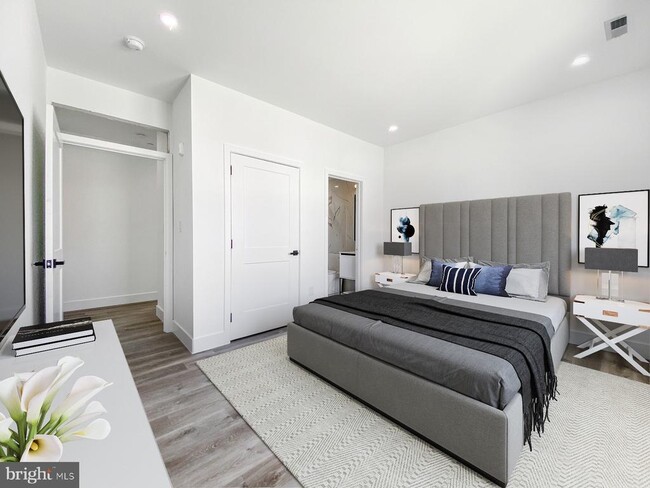 Building Photo - 1843 Hartranft St