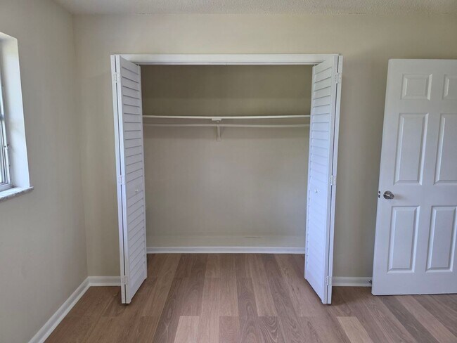 Building Photo - Spacious 3BR/2BA Home with 2-Car Carport & RV/Boat Parking