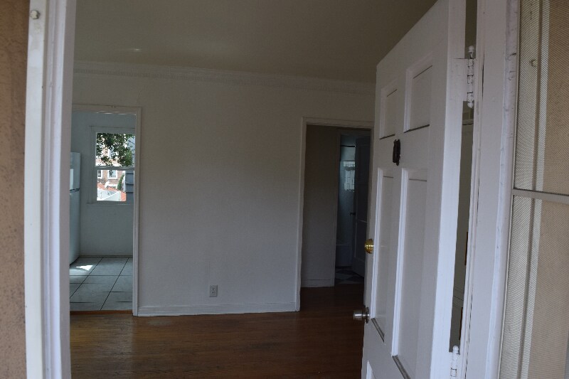 Building Photo - 1807-18011 Grace Ave