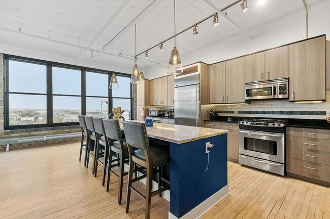 Building Photo - 290 Market St