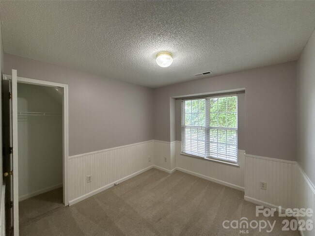 Building Photo - 432 McGinn Grove Dr