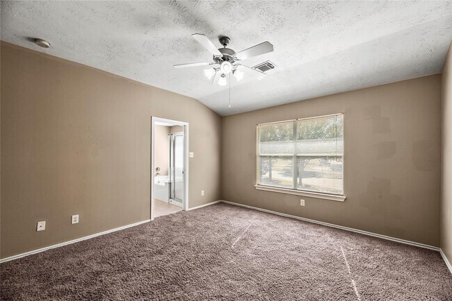 Building Photo - 5642 Claybeck Ln