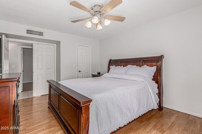 Building Photo - 6243 W Cholla St