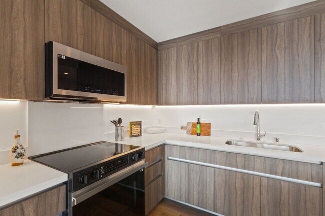 Building Photo - Brand new building, the Largest One Bedroom, FULLY FURNISHED rental available at The Park On Keea...