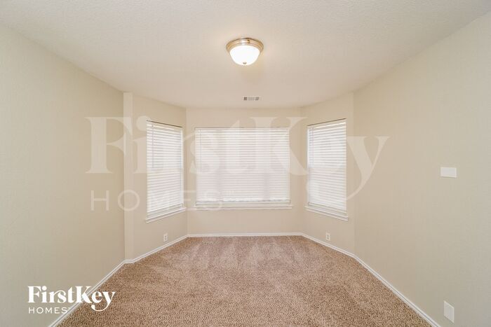 Building Photo - 1632 Mountain Brook