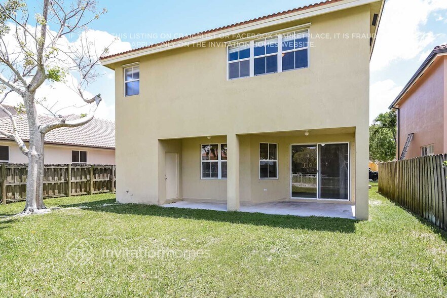 Building Photo - 16425 SW 84th St