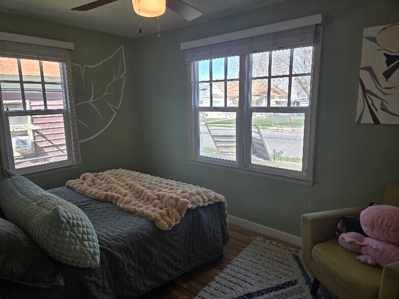 Building Photo - 745 Lennox St