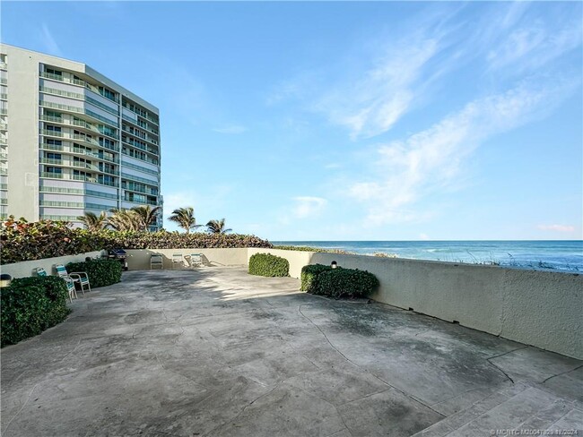 Building Photo - 8750 S Ocean Dr