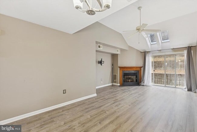 Building Photo - 253 Miley Rd