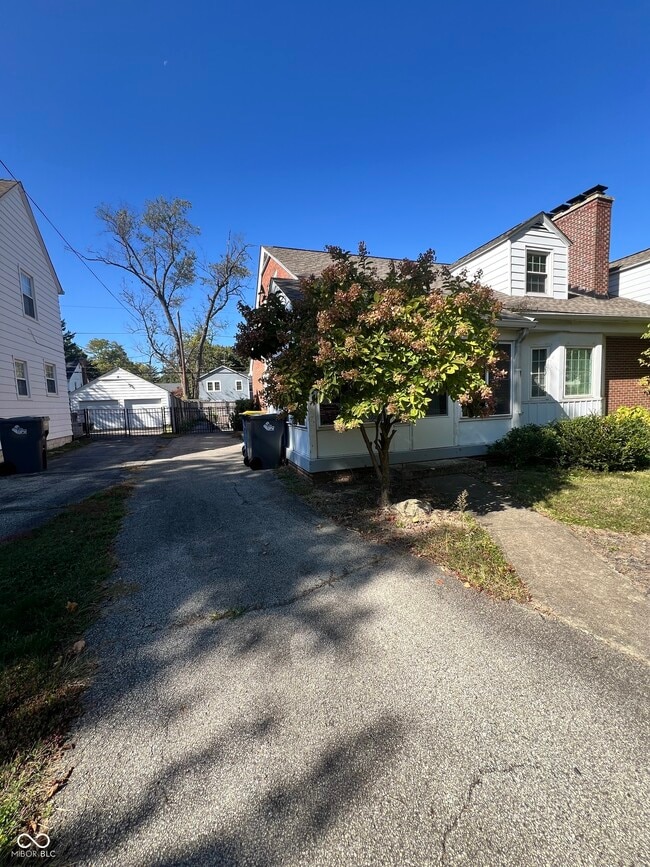 Building Photo - 4728 Boulevard Pl