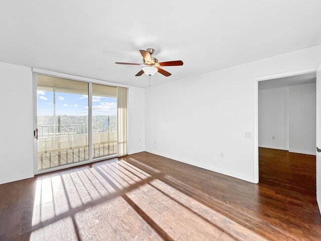 Building Photo - Prime Clearwater Condo for Rent at Crystal Bay - 1bed | 1 bath