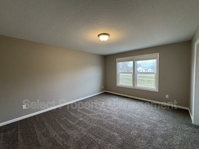 Building Photo - 1032 Matteoti Ct