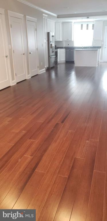 Building Photo - 1103 Morse St NE