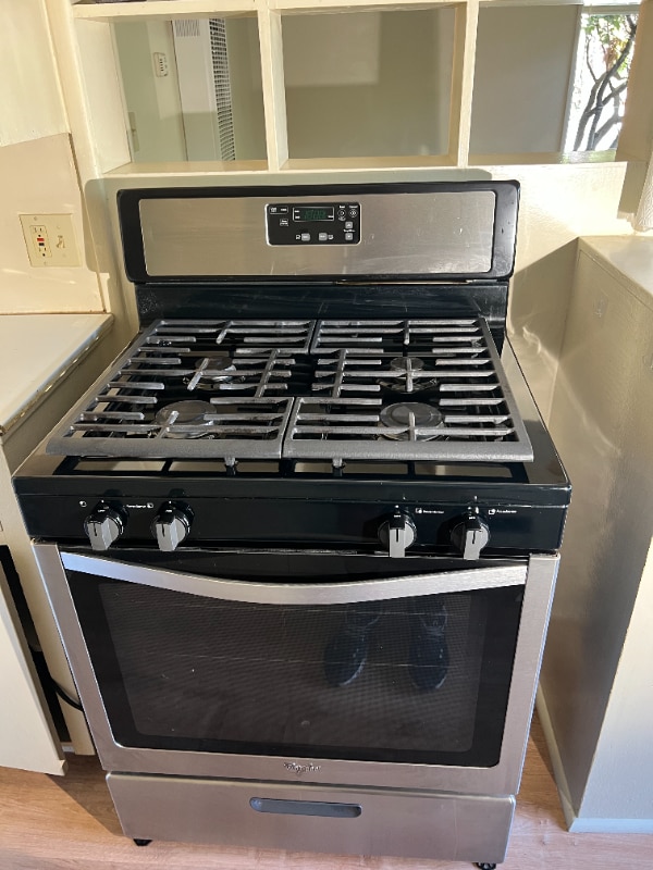 Building Photo - 580 N Madison Ave