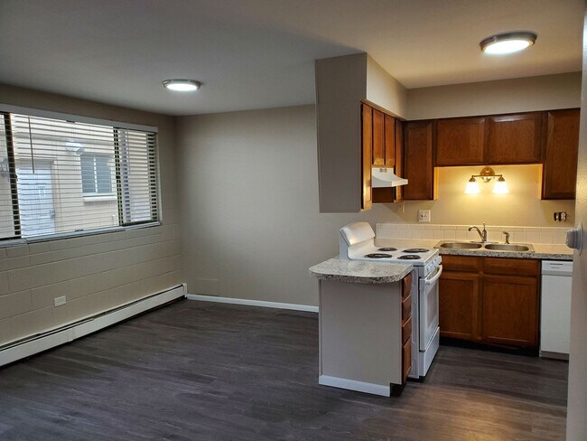 Interior Photo - Garfield713 (MK-KS)