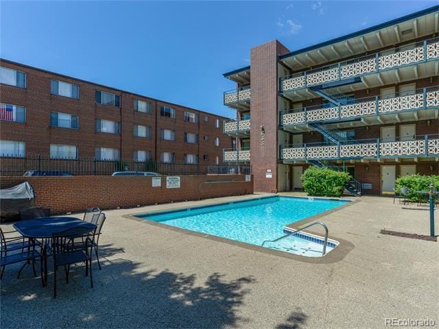 Building Photo - 655 N Pearl St