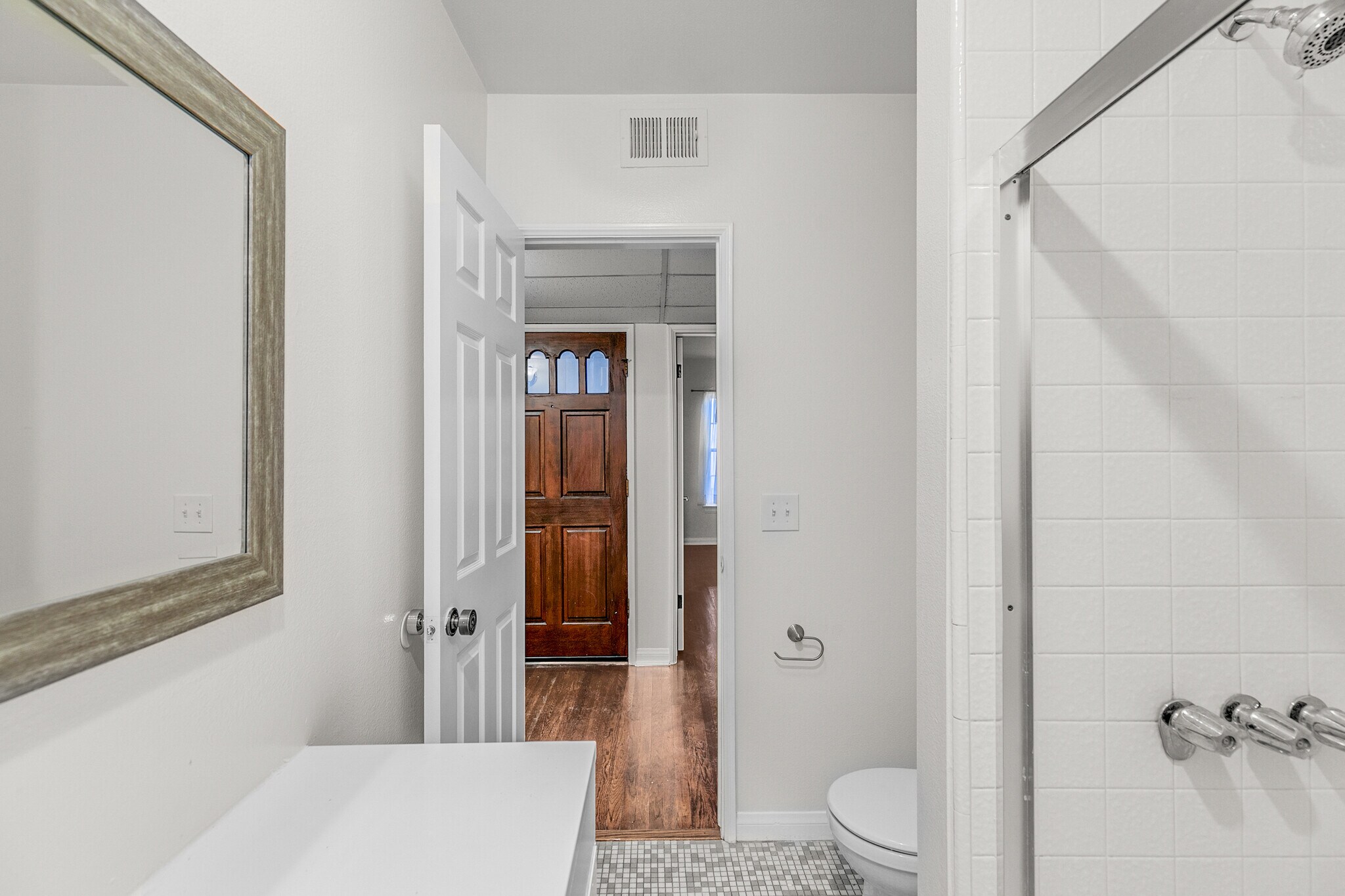 Building Photo - 222 S Rexford Dr