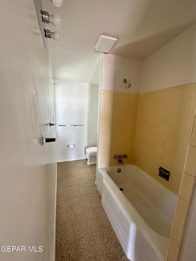 Building Photo - 5405 Raymond Telles Dr
