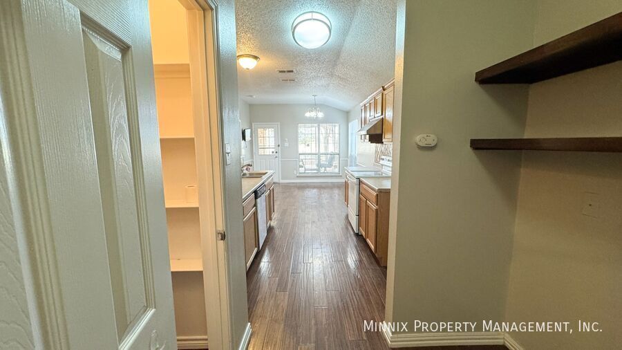 Building Photo - 156 Frankford Ct