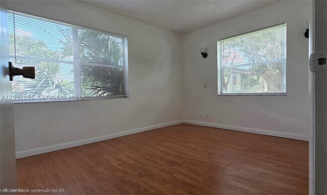 Building Photo - 5510 N Lakewood Cir