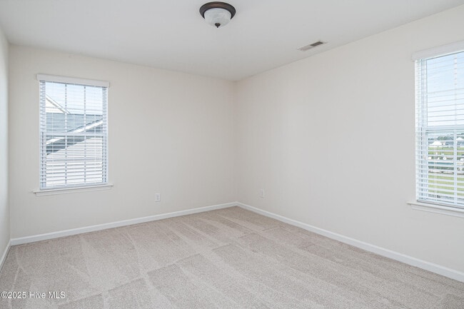 Building Photo - 808 Jade Ln