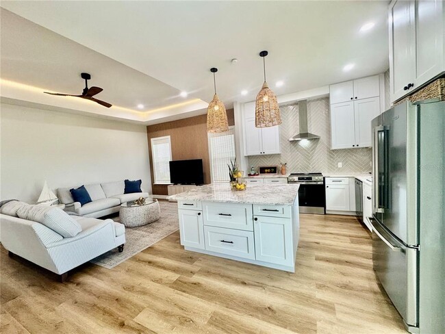 Building Photo - 56 Columbia Ln