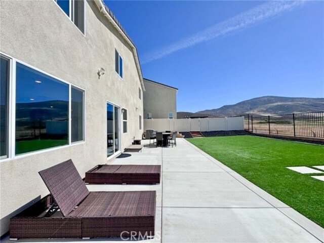 Building Photo - 36224 Owens Dr