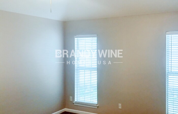 Building Photo - 9876 Brimfield Dr