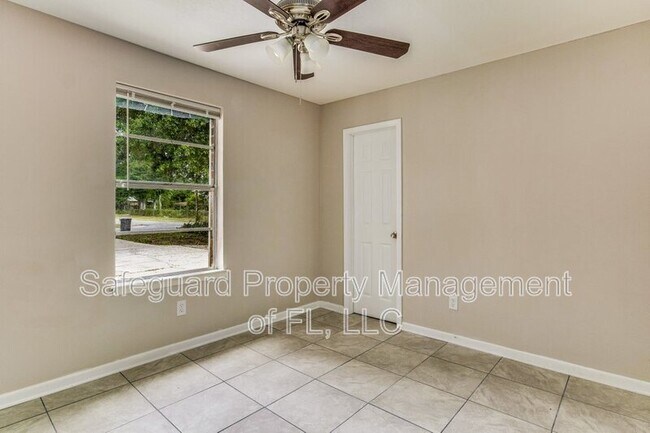 Building Photo - 1015 Winton Ave