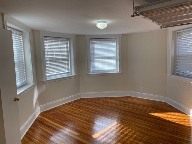 Building Photo - 25 Mount Hood Rd