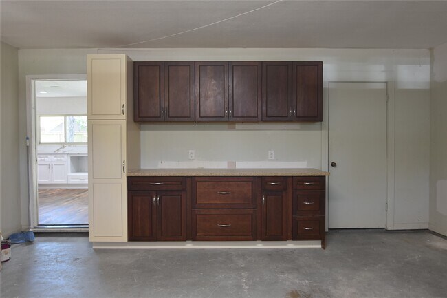Building Photo - 10511 Eddystone Dr