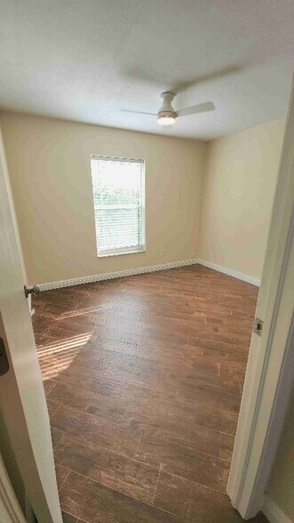 Building Photo - 1186 Mistwood Dr